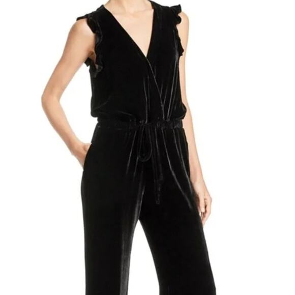 Bella Dahl Black Velvet Flutter Sleeve Wide Leg Jumpsuit Sz Small - Picture 1 of 13